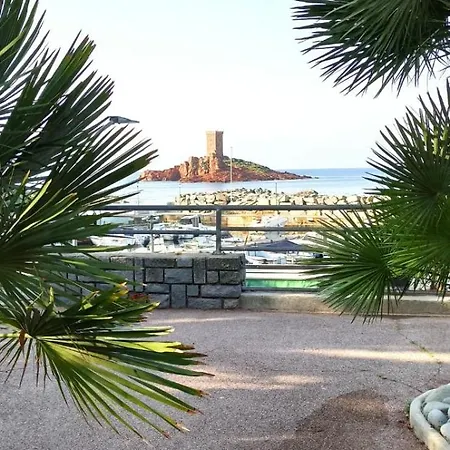 Appartamento Vue Et Estérel Au Petit Paradis-terrasse 16 M2-cap Estérel-saint Raphaël *