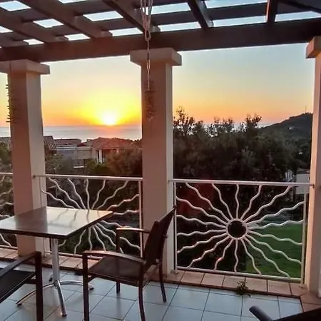 Vue Et Estérel Au Petit Paradis-terrasse 16 M2-cap Estérel-saint Raphaël *